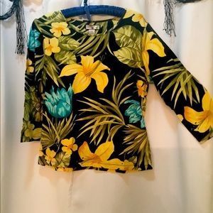 Caribbean Joe floral top